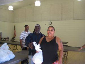 2-annual-turkey-give-away-041